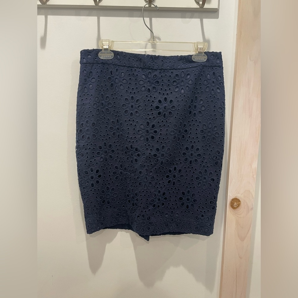 J Crew Womens Size 8 Navy Blue Eyelet Crochet The Pencil Skirt Floral Career